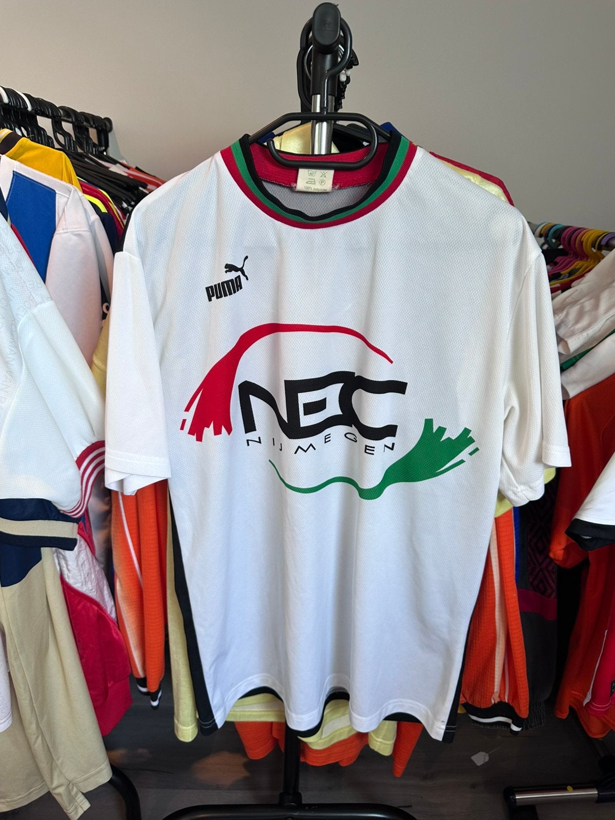 Oud NEC voetbal shirt uit de jaren 90, Maat M, Verzenden, Zo goed als nieuw, Shirt