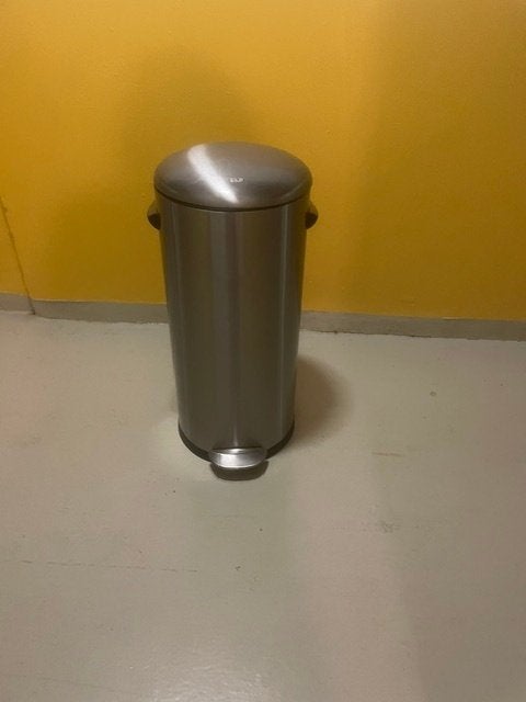 Afvalbak, Ophalen, Met pedaal, 40 liter of meer, Zo goed als nieuw