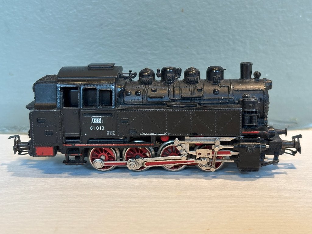Märklin 3032 tenderloc BR 81 van de DB, Hobby en Vrije tijd, Modeltreinen | H0, Wisselstroom, Locomotief, Ophalen of Verzenden