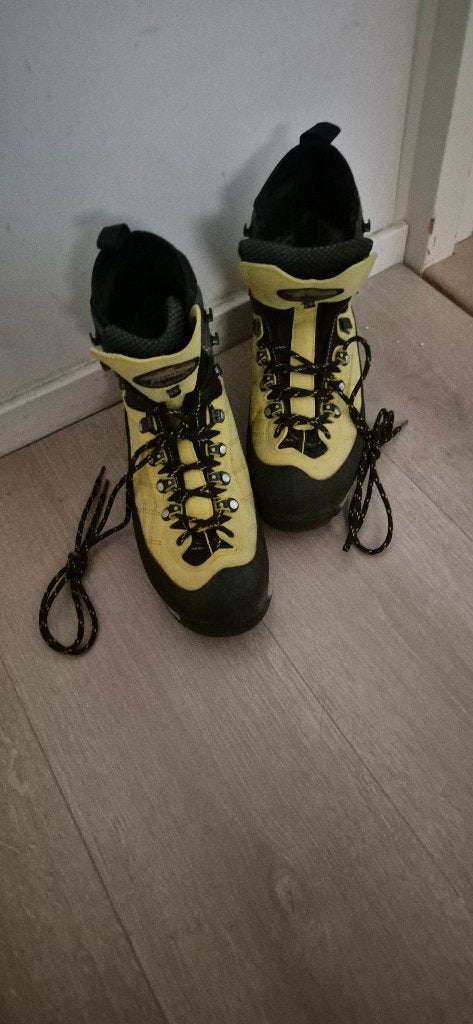 Meindl bergschoenen maat 42,5. Cat: C, Kleding | Heren, Schoenen, Ophalen, Overige kleuren, Meindl, Gedragen