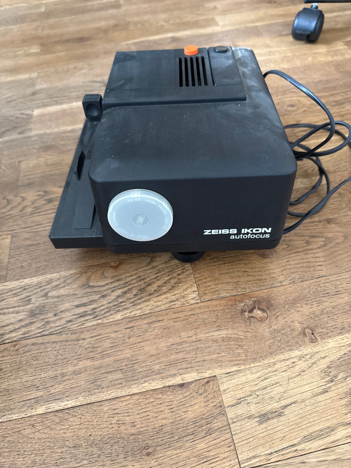 Zeiss Ikon autofocus diaprojector met accessoires, Ophalen, Gebruikt