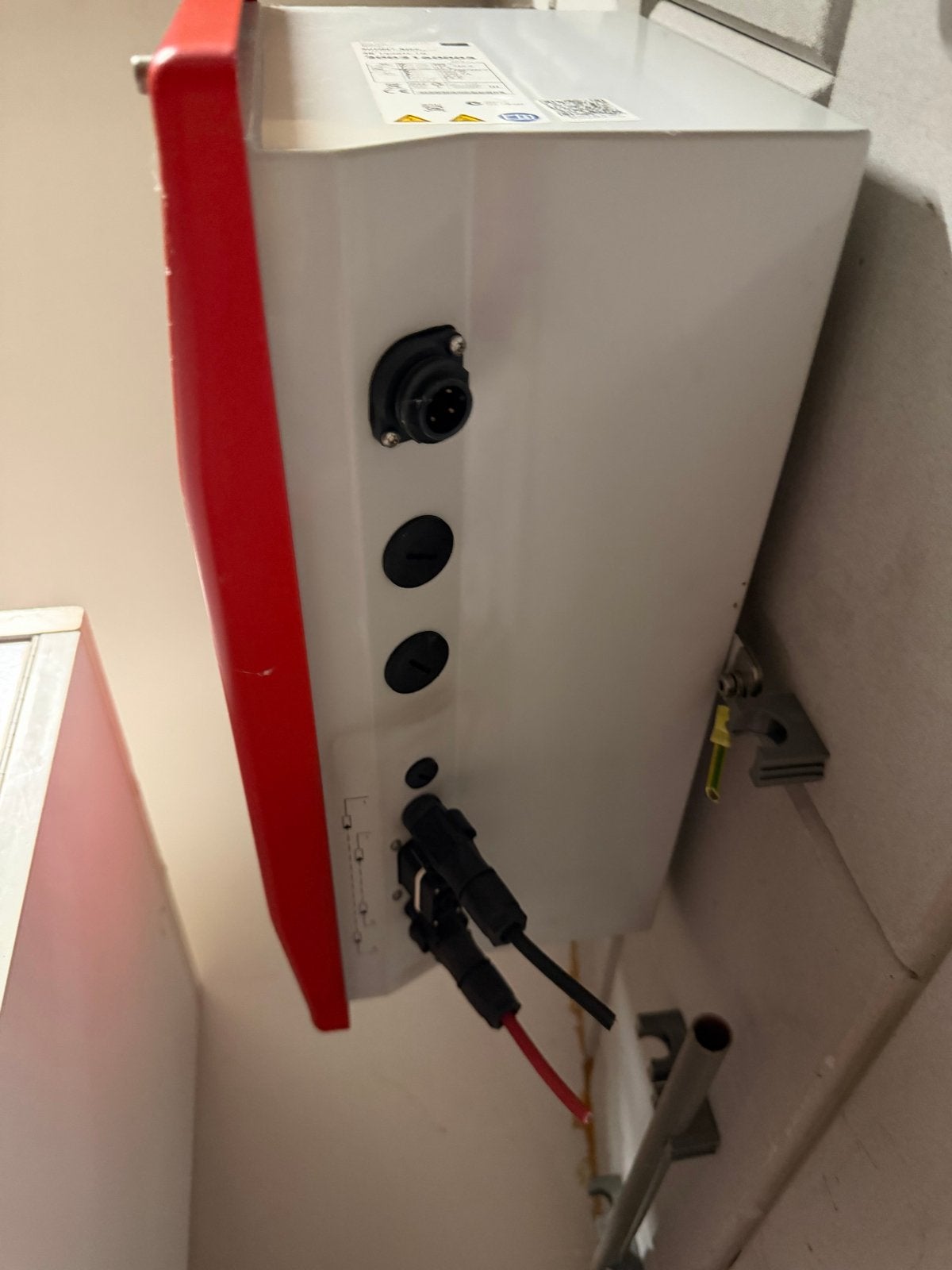 SMA Sunny Boy SB 1600TL-10 omvormer met solaredge kabels, Doe-het-zelf en Verbouw, Ophalen, Gebruikt, Overige typen, 200 wattpiek of meer