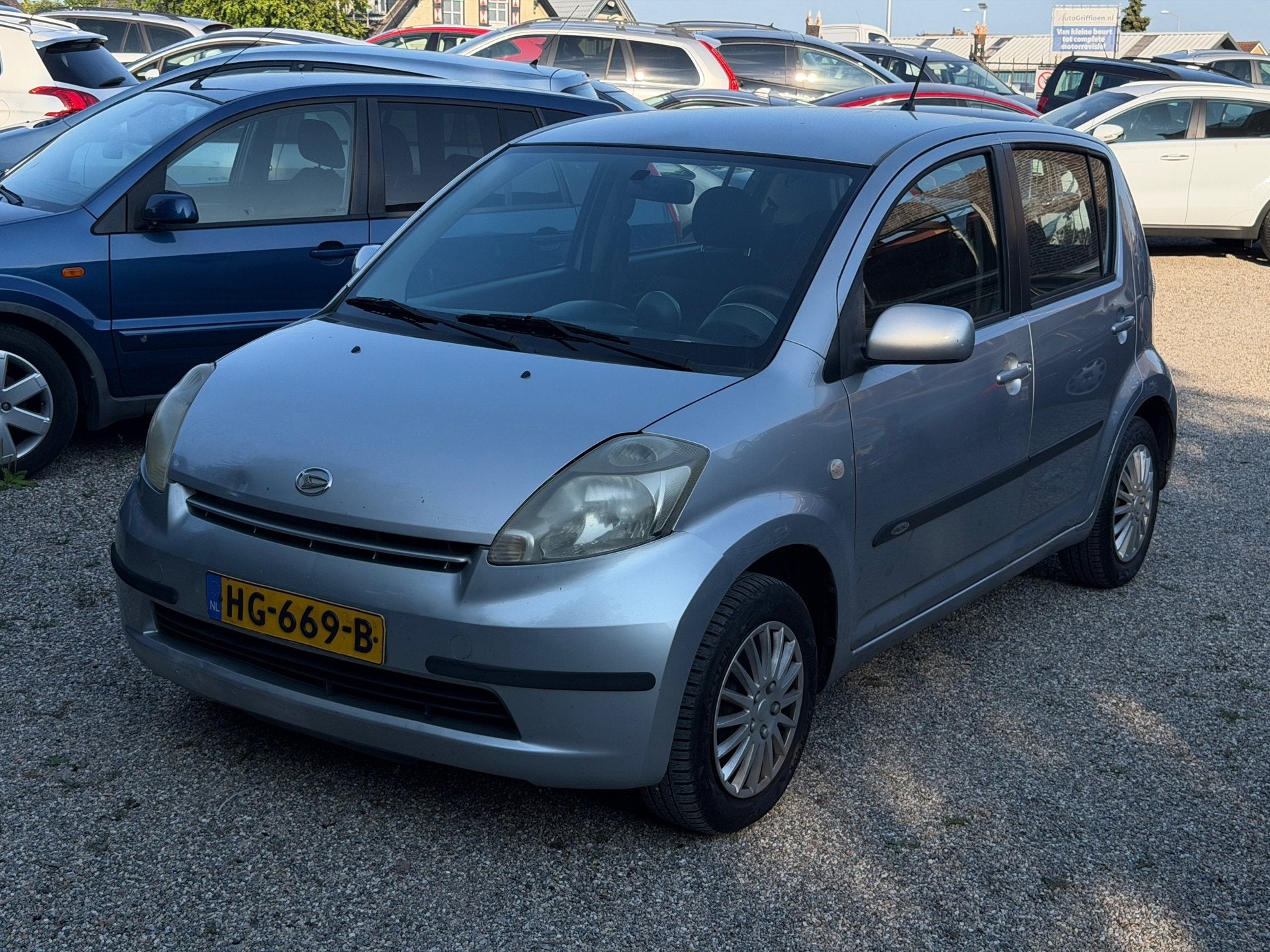 Daihatsu Sirion 2 1.3-16V Comfort Automaat Airco Rijdt en Sc, Auto's, Voorwielaandrijving, Gebruikt, 31 €/maand, 4 cilinders