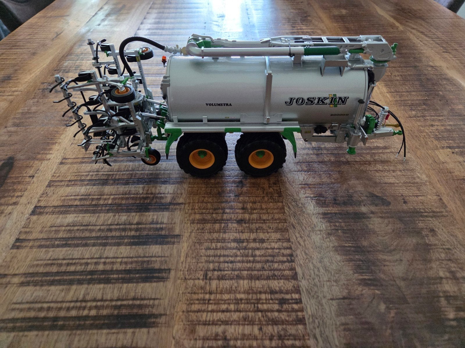 Joskin tank met bouwland vitrinestaat, Ophalen of Verzenden, Zo goed als nieuw, Tractor of Landbouw, Universal Hobbies
