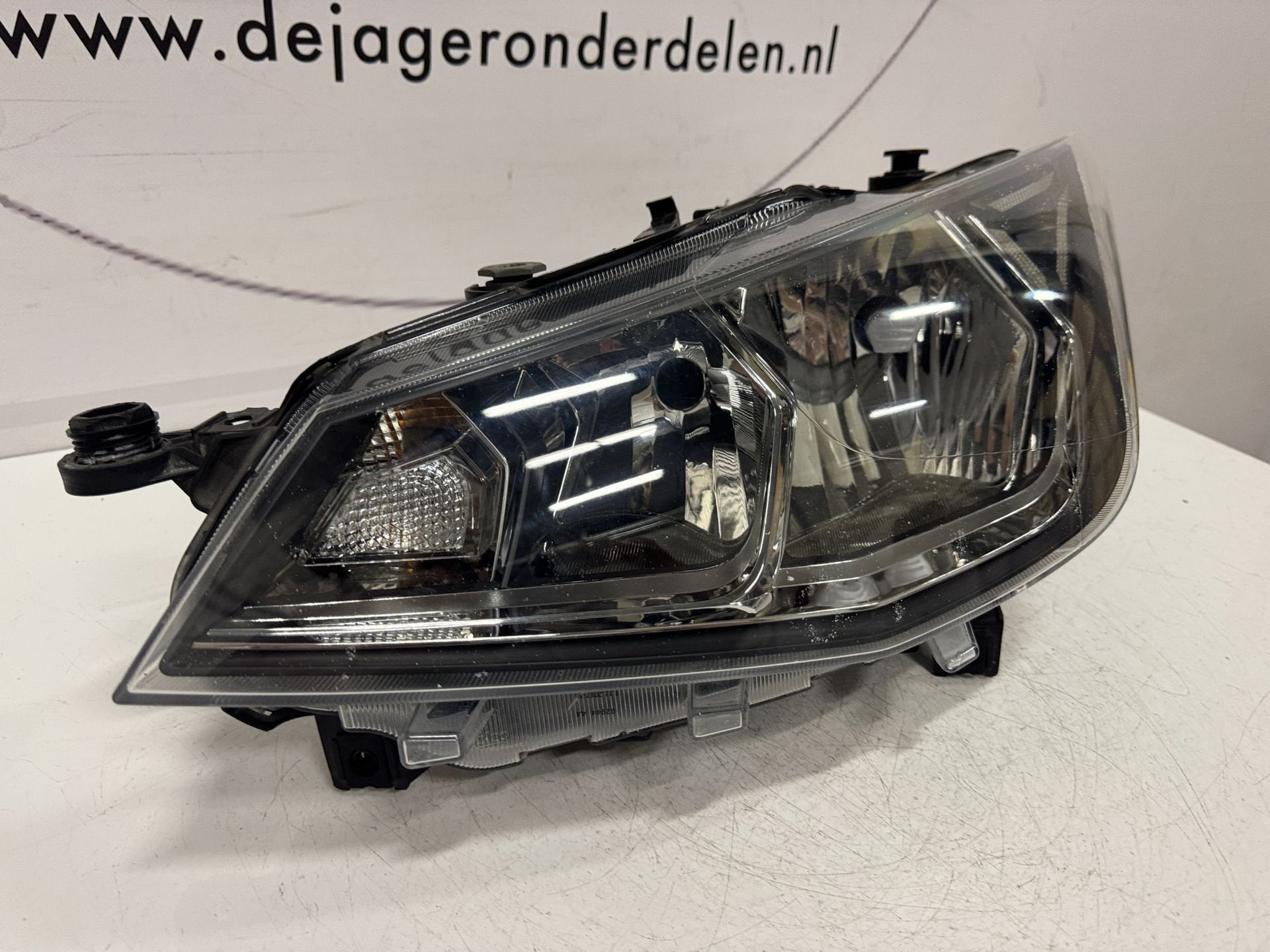 SEAT IBIZA ARONA KOPLAMP H7 LED LINKS 6F1941015A, Gebruikt, Autovia A-2, Km 585 585
08760  Martorell, ES, Ophalen of Verzenden