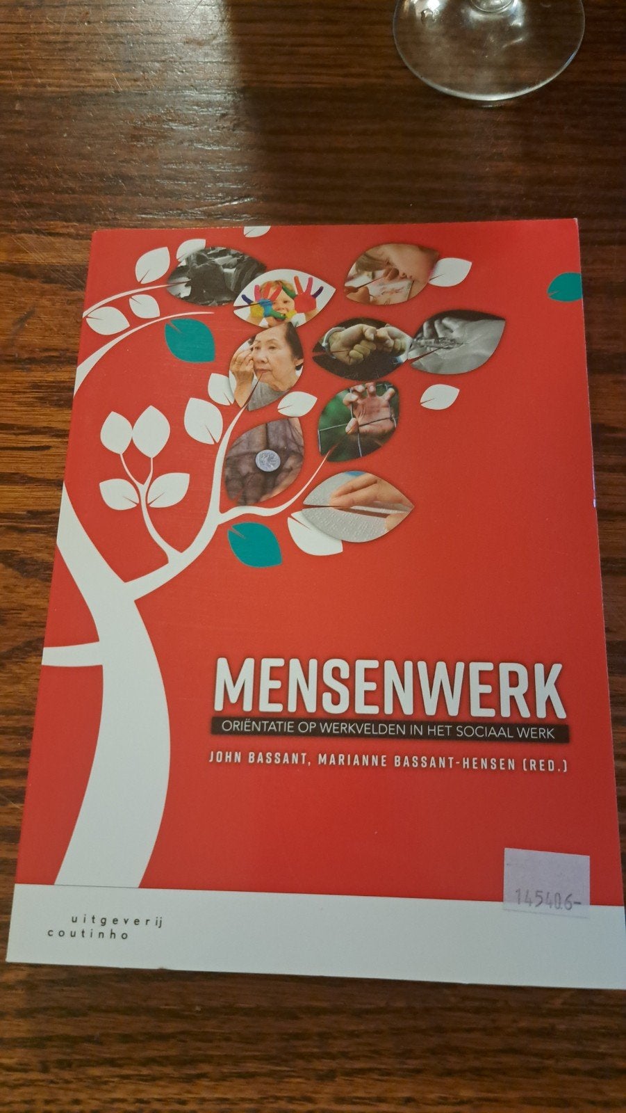 Mensenwerk: Oriëntatie op werkvelden in het sociaal werk, Boeken, Studieboeken en Cursussen, Gamma, John Bassant, Marianne Bassant-Hensen