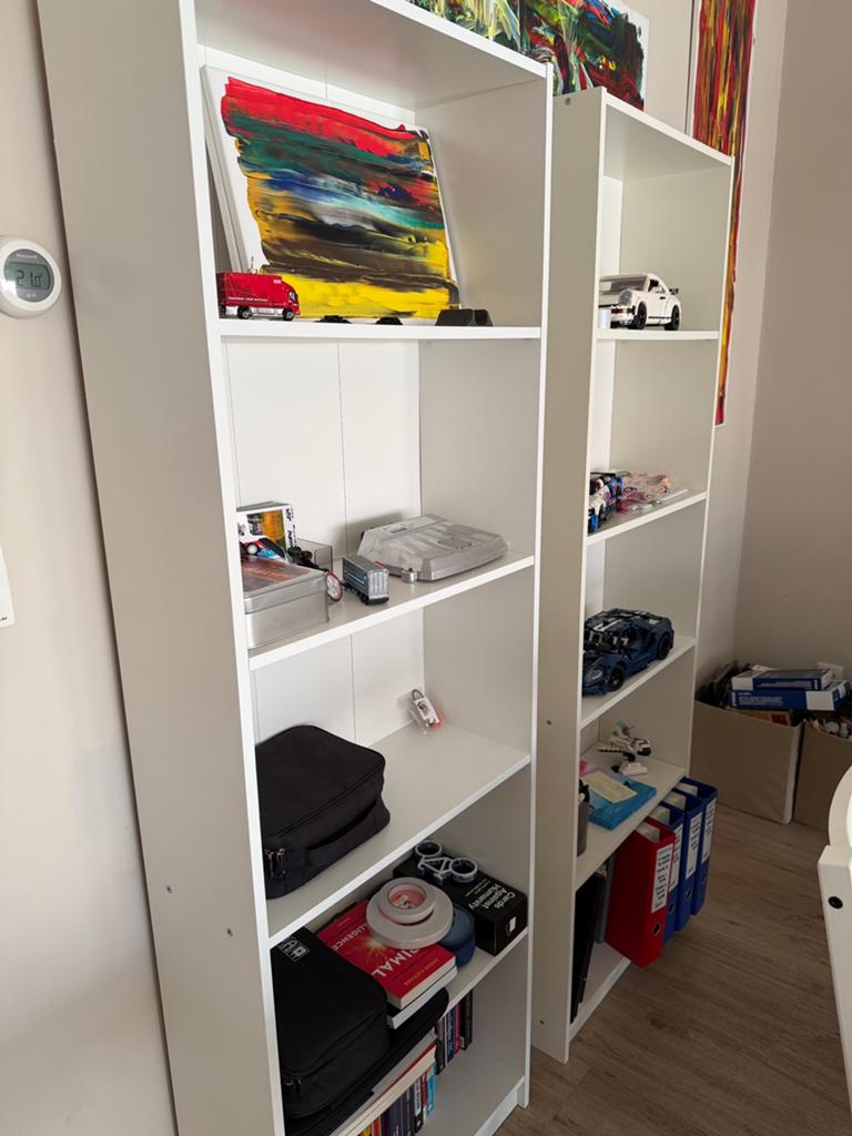 Billy Bookcase x2, 200 cm of meer, Zo goed als nieuw, 25 tot 50 cm, 50 tot 100 cm