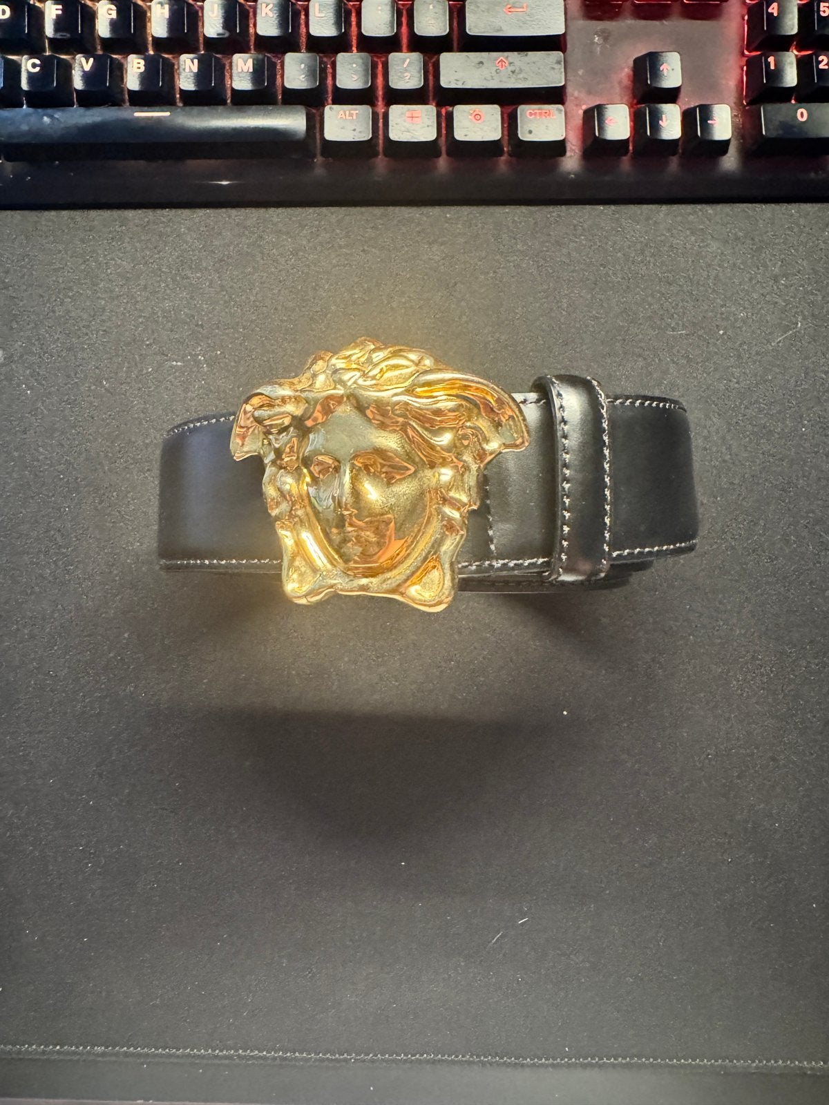 Versace medusa 100cm, 3 tot 5 cm, 90 tot 100 cm, Ophalen of Verzenden, Gedragen