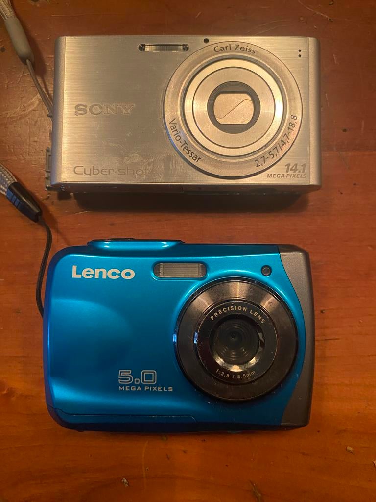 2 compact camera's: Sony Cyber-shot en Lenco, Gebruikt, Compact, Ophalen of Verzenden, Sony