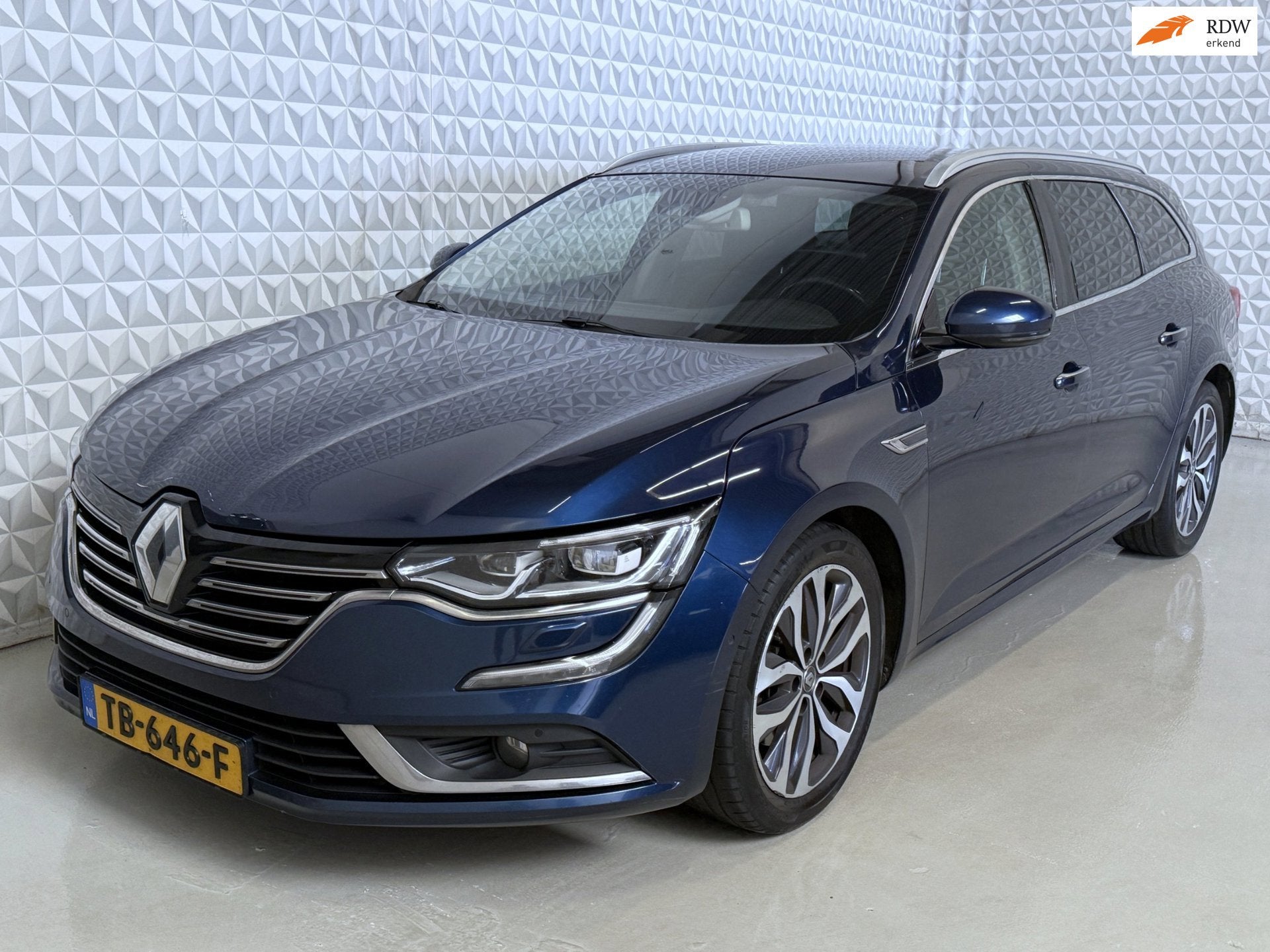 Renault Talisman Estate 1.6 dCi Intens / EXPORT PRIJS! (2017, Auto's, Gebruikt, 4 cilinders, 1850 kg, Blauw