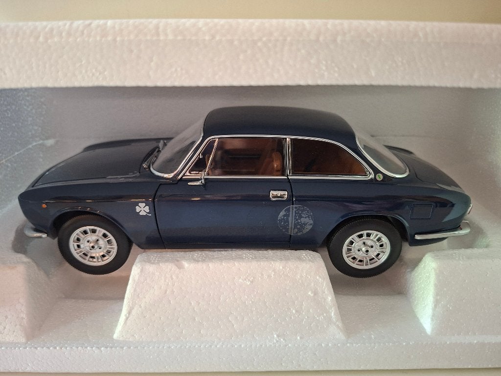 Alfa Romeo 1300 GT Junior - 1973 - Limited Edition 500 stuks, Ophalen of Verzenden, Nieuw, Auto, Overige merken