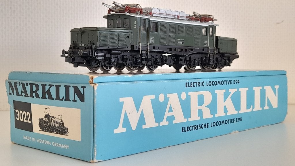MARKLIN H0(3022)ELEKTRISCHE LOCOMOTIEF E-94 DUITSE KROKODIL, Wisselstroom, Locomotief, Ophalen of Verzenden, Zo goed als nieuw