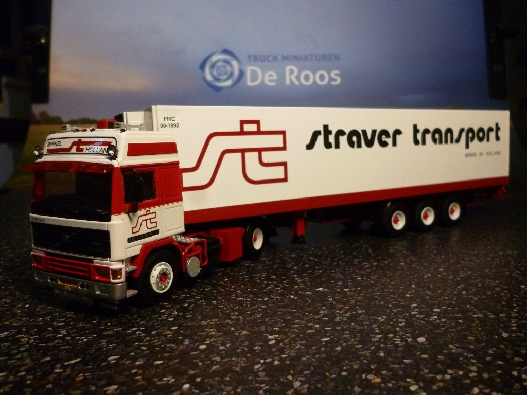WSI Volvo F12 Straver Transport, Hobby en Vrije tijd, Modelauto's | 1:50, Ophalen of Verzenden, Nieuw, Bus of Vrachtwagen, Wsi