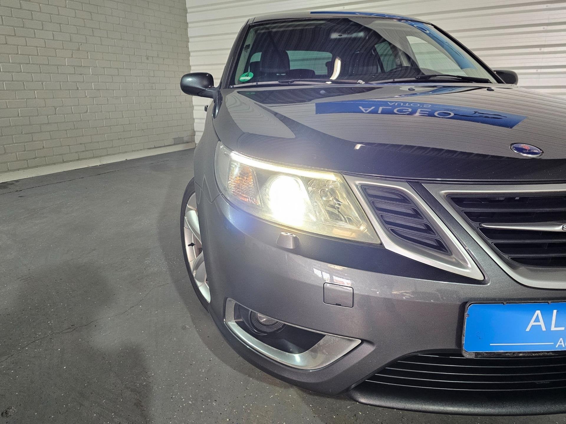 Saab 9-3 Sport Estate 2.0T Aero XWD Hirsch 240PK / Leder / X, Auto's, 1998 cc, Gebruikt, Zwart, 4 cilinders