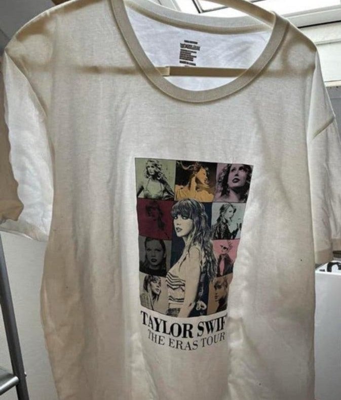 Shirt Taylor Swift Eras Tour. Nieuw, Ophalen of Verzenden, Nieuw, Maat 46/48 (XL) of groter, Korte mouw