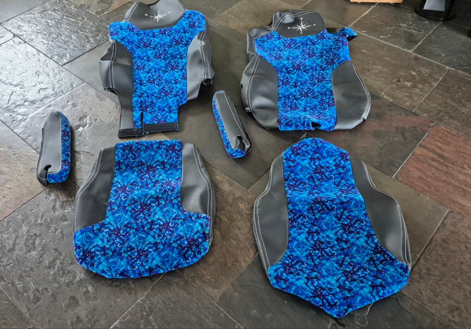 Stoelhoezen en armleuningenhoes blauw pluche MAN TGX 18.420, Ophalen of Verzenden, Gebruikt, MAN, Interieur en Bekleding