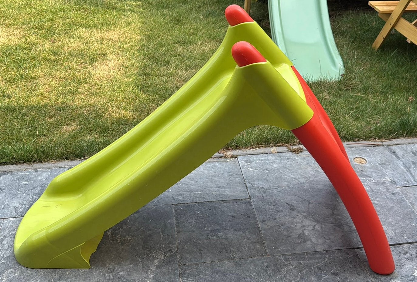 Smobey glijbaan XS peuter met wateraansluiting, Ophalen, Zo goed als nieuw, Glijbaan