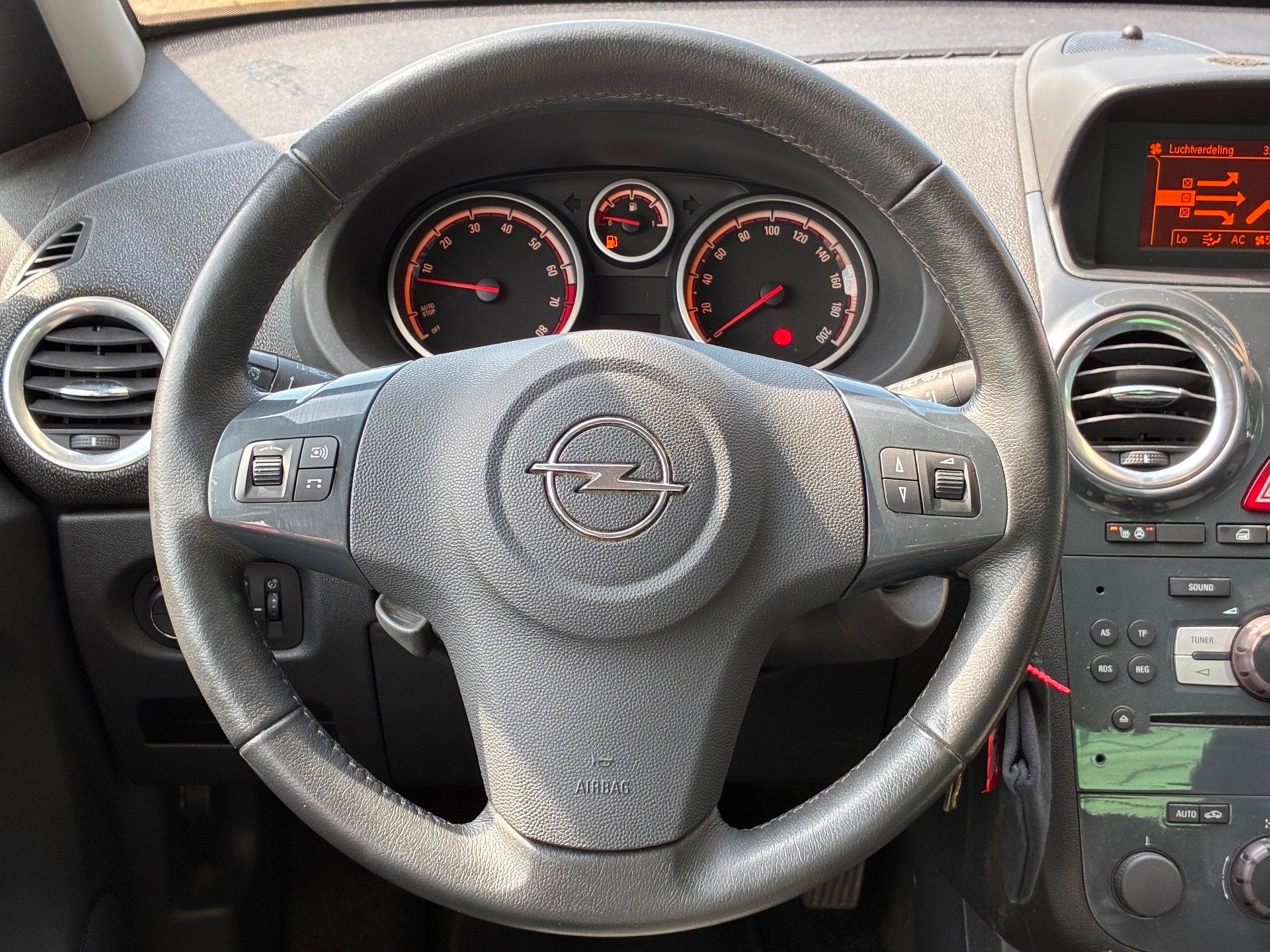 Opel Corsa 1.4-16V Cosmo|2e Eigenaar|Climatronic|CruiseContr, Auto's, Voorwielaandrijving, Euro 5, Gebruikt, 1398 cc