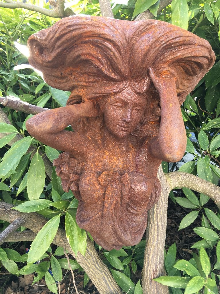 Prachtig zwaar gietijzeren wandornament vrouw, Ophalen of Verzenden, ., ., .