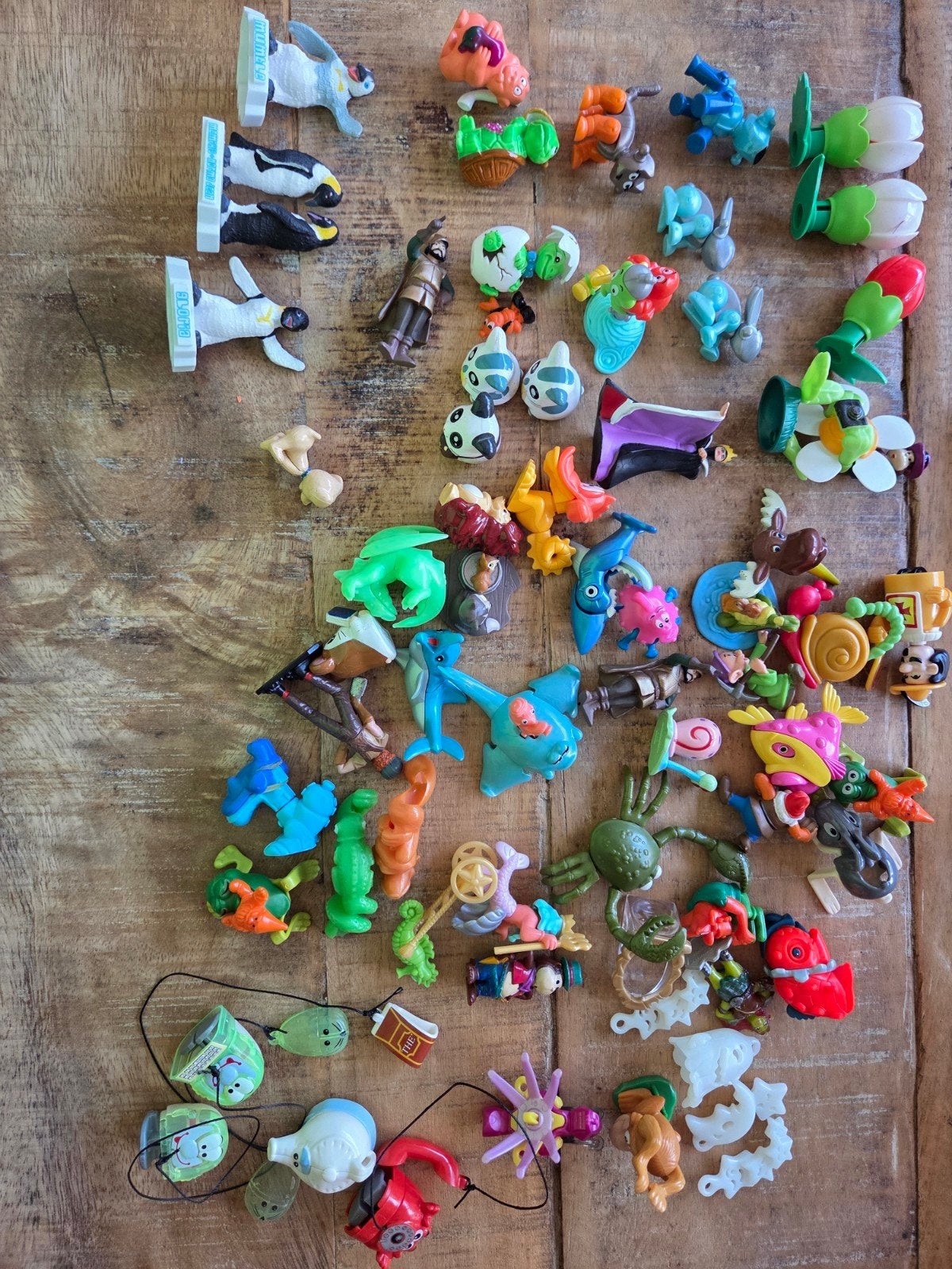 Grote collectie Kinder Surprise figuren en speelgoed, Verzamelen, Ophalen of Verzenden, Zo goed als nieuw, Hardplasticfiguren