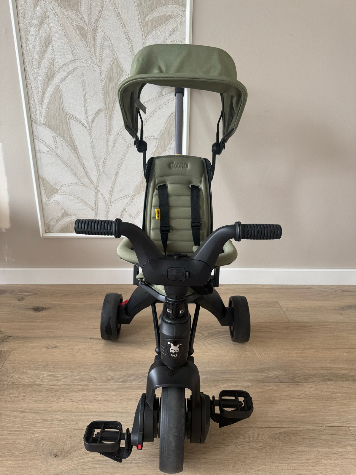 Doona Liki Trike S3 Opvouwbare Driewieler Desert Green, Ophalen, Zo goed als nieuw, Duwstang