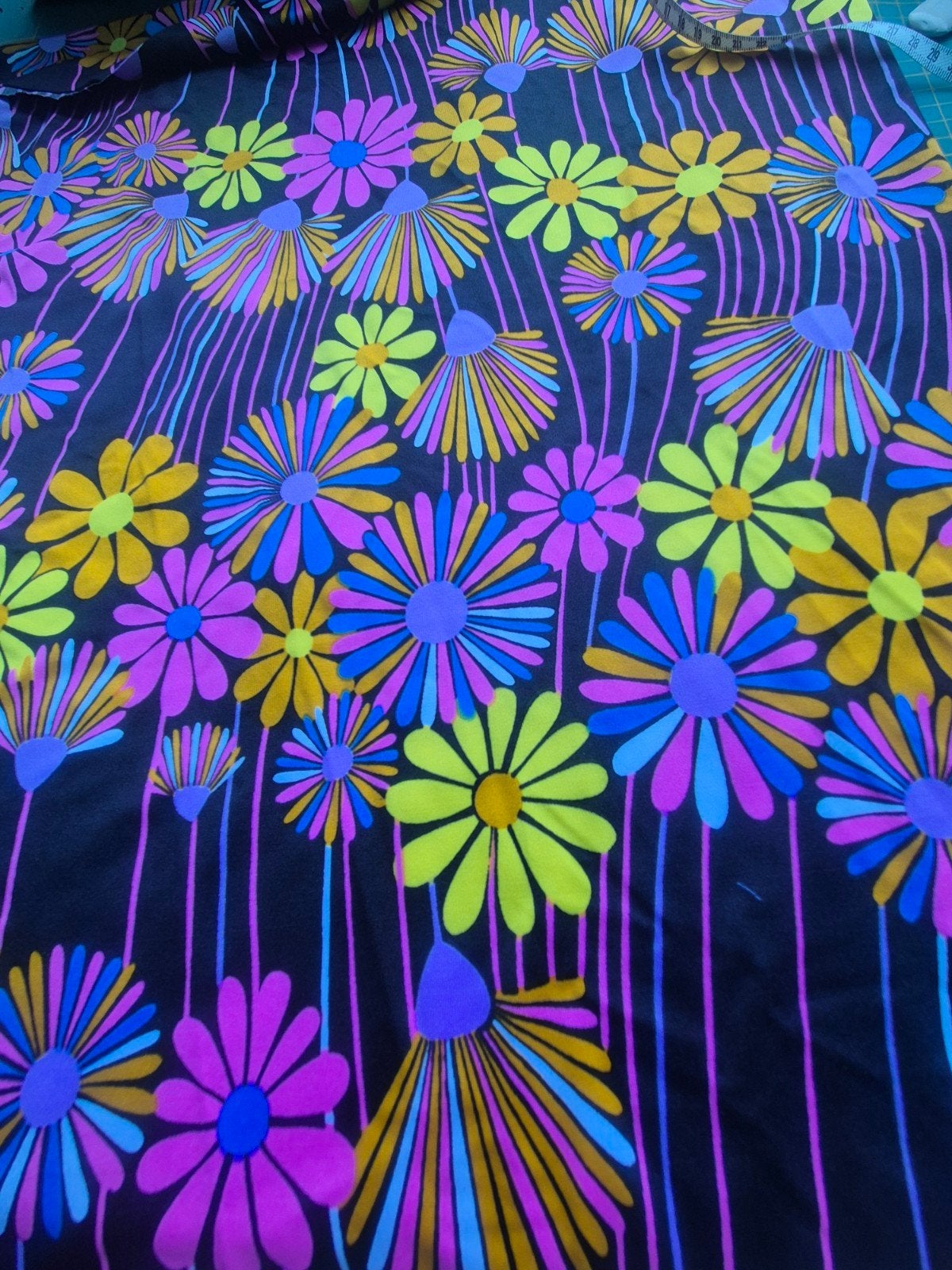 LYCRA met vrolijke bloemenprint, retro design, Nieuw, Ophalen of Verzenden, 30 tot 120 cm, Polyester