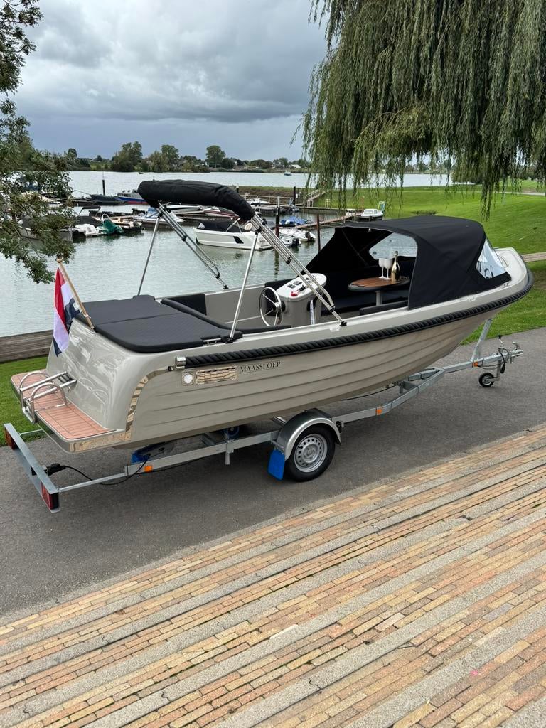 Maassloep 590 occasion 2025 nieuwstaat luxe opties!