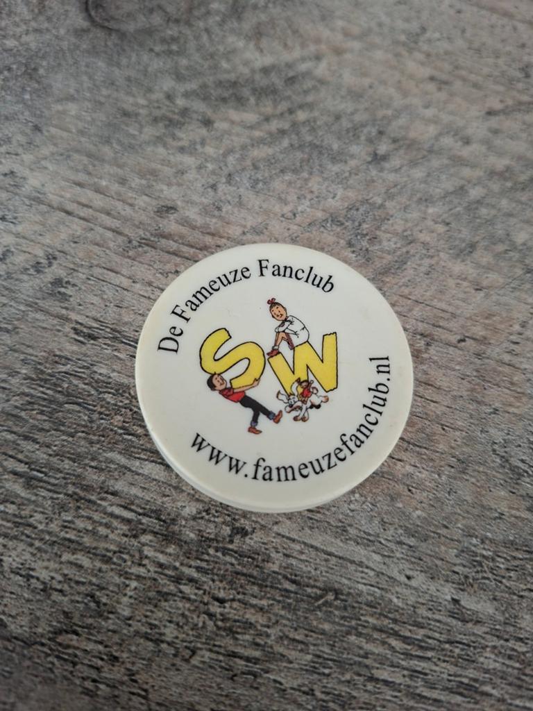 Suske en wiske magneet fameuze fanclub, Verzamelen, Stripfiguren, Ophalen, Suske en Wiske, Boek of Spel