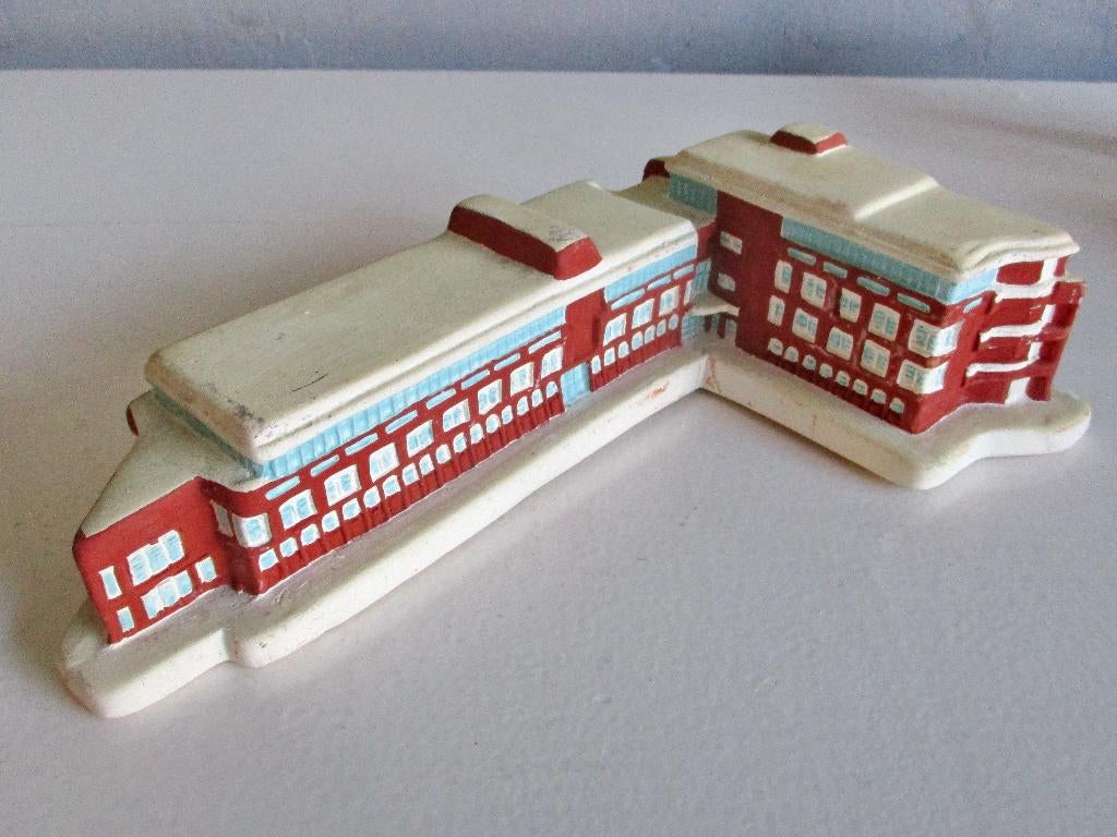 Curaçao gebouw aardewerk keramiek hotel, Antiek en Kunst, Antiek | Keramiek en Aardewerk, Ophalen of Verzenden