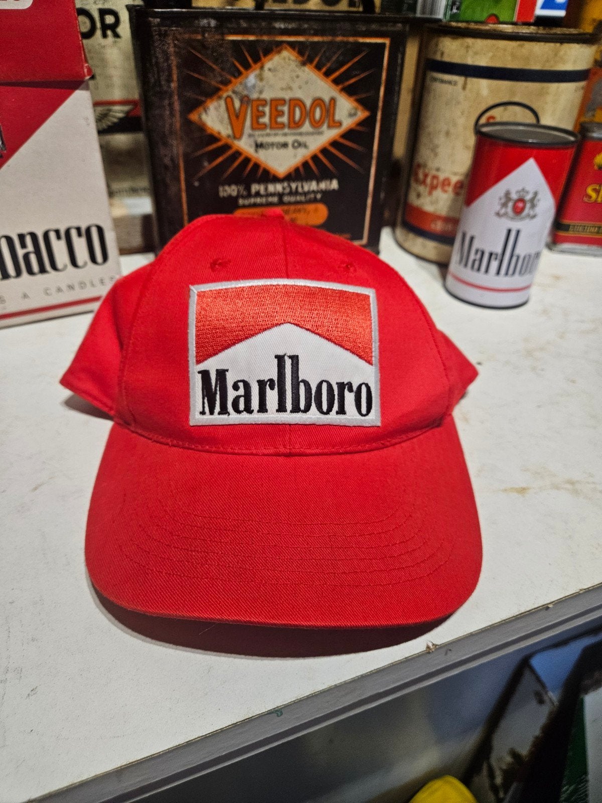 Marlboro Ferrari Race Pet - Vintage Stijl F1 pet, Marlboro Ferrari, One size fits all, Ophalen of Verzenden, Pet