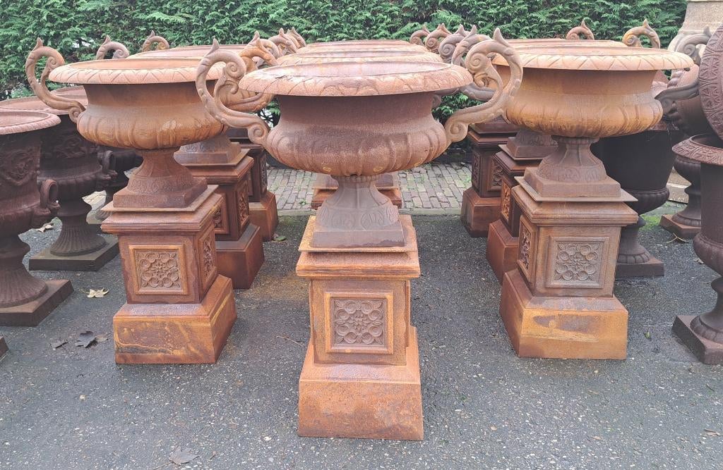 Gietijzeren Franse bloembak of tuinvaas op zuil 98 cm hoog, Tuin en Terras, Ophalen, Minder dan 30 cm, Rond, Binnen