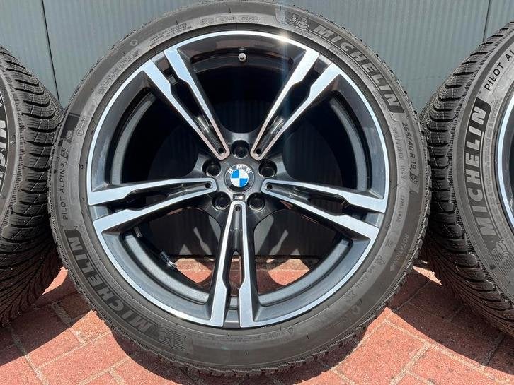 BMW M5 F90 M8 F91 F92 19 inch Styling 705 M winter set 705M, Auto-onderdelen, Banden en Velgen, Gebruikt, BMW Germany, 265 mm