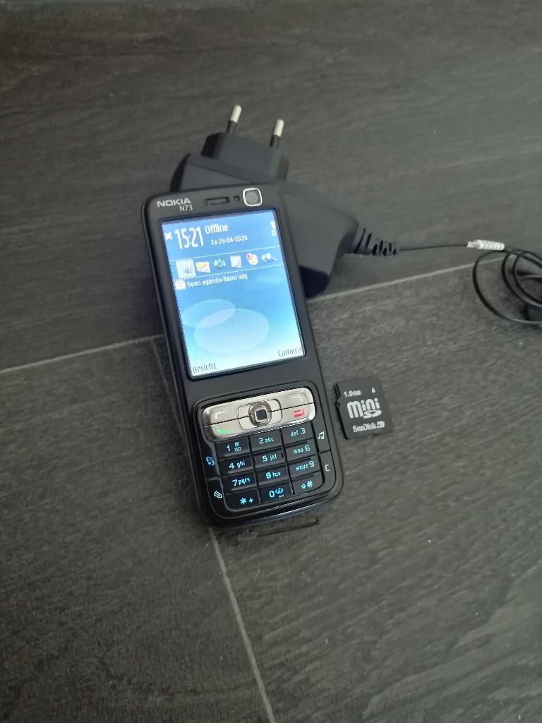 MOET NU WEG!!! NOKIA N73 ORIGINEEL MOBILE PHONE INCL LADER!, Telecommunicatie, Mobiele telefoons | Nokia, Gebruikt, Zwart, Fysiek toetsenbord