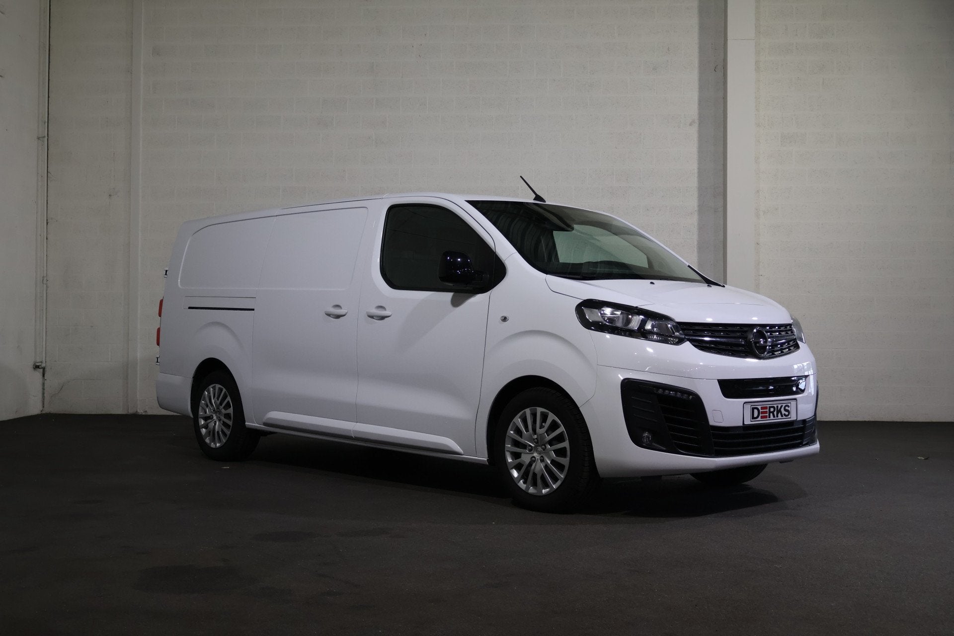 Opel Vivaro-e L3 H1 50 kWh (bj 2023), Auto's, Stof, Gebruikt, Wit, Opel