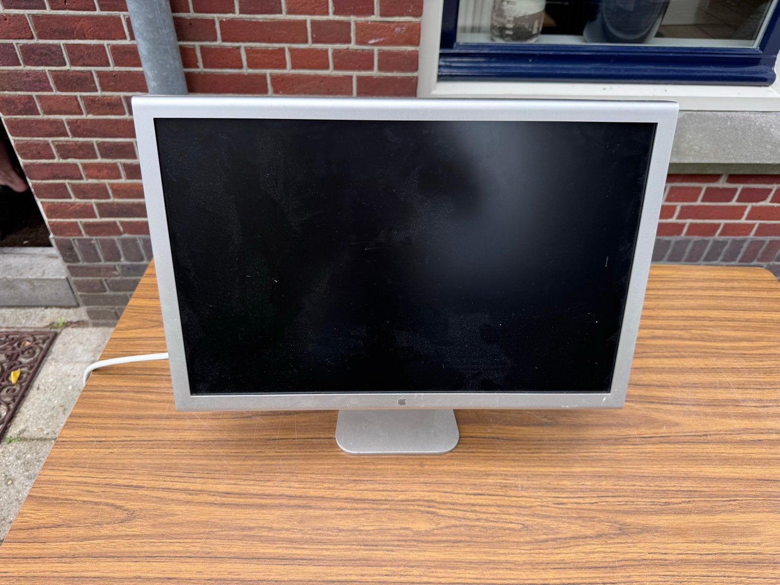 Apple Cinema Display 23 inch monitor, Computers en Software, Monitoren, Ophalen, Gebruikt, IPS, Kantelbaar