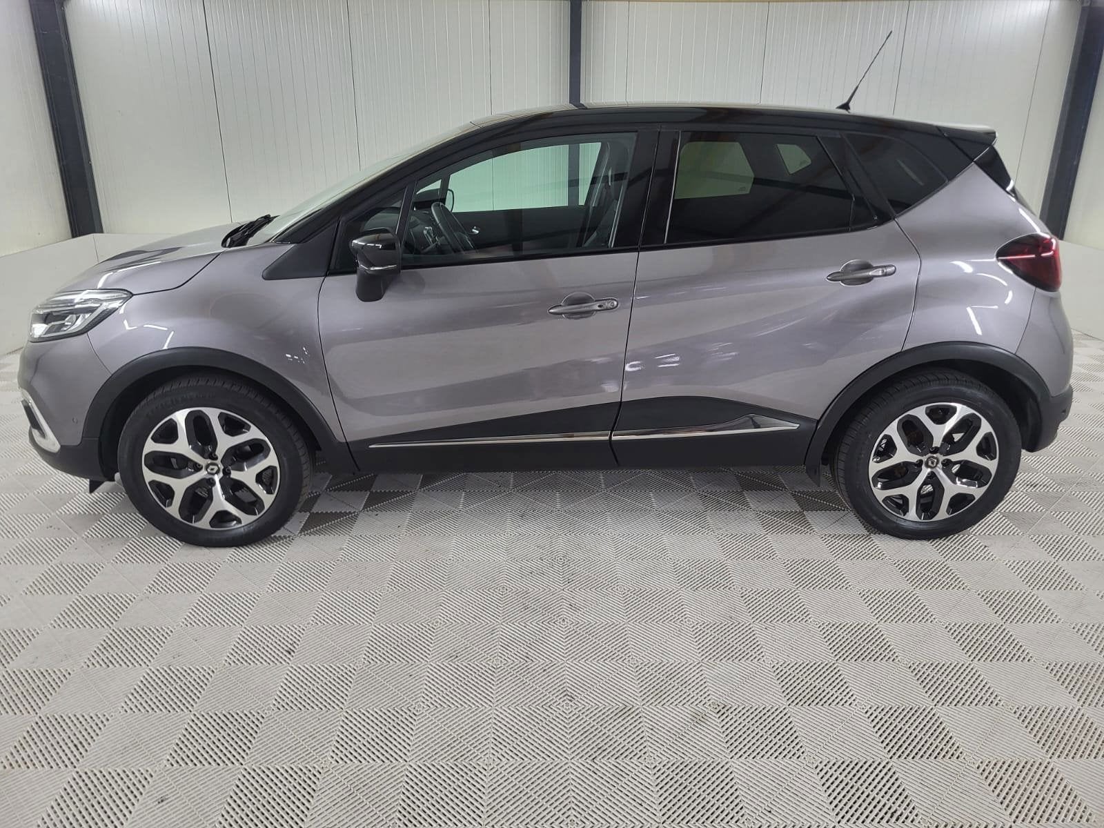 Renault Captur 0.9 TCe Intens, Camera, Navigatie, Trekhaak, Auto's, Voorwielaandrijving, 898 cc, Stof, Gebruikt