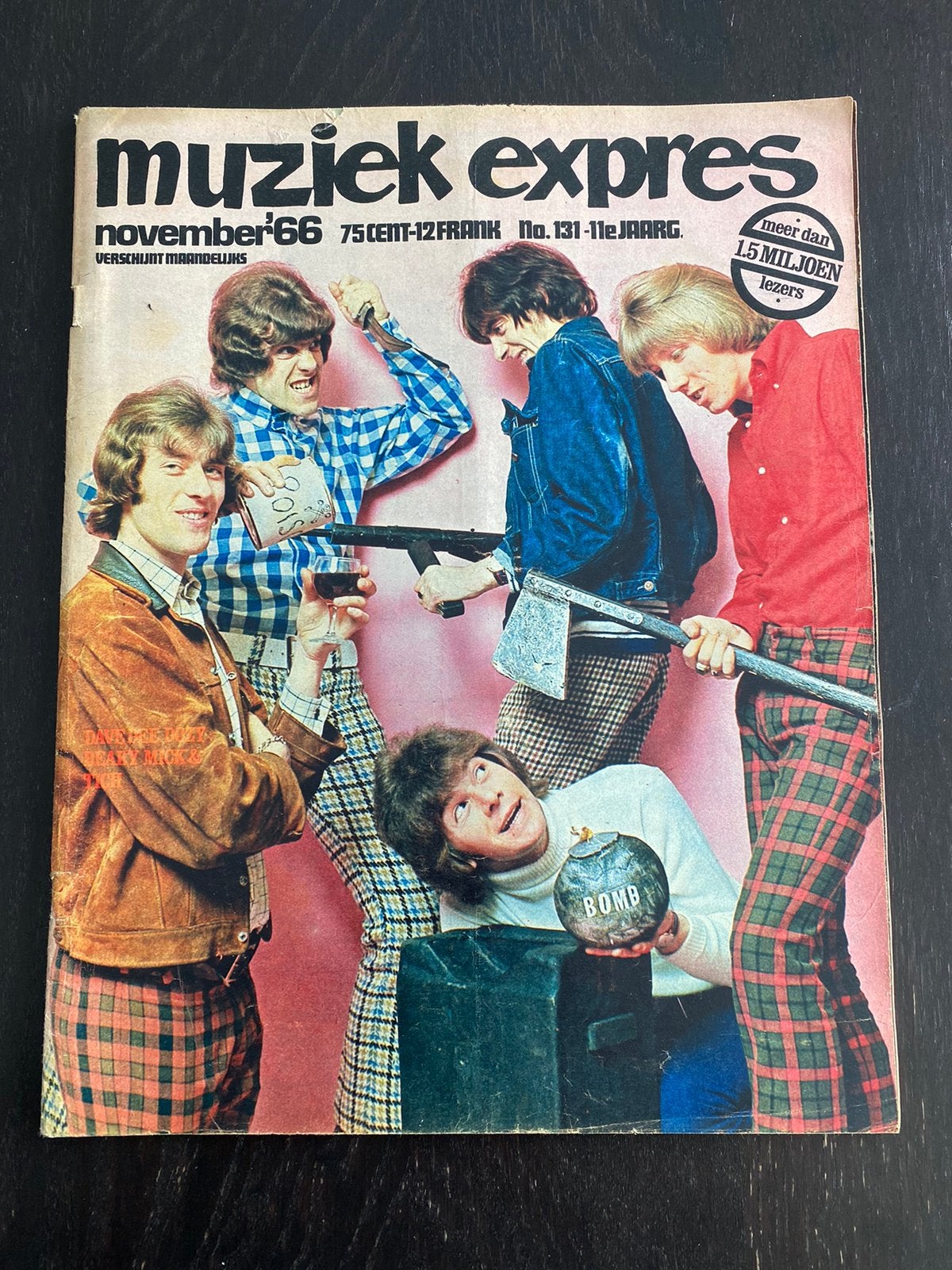 Muziek Expres November 1966 Rolling Stones,George Harrison,, Verzamelen, Muziek, Artiesten en Beroemdheden, Ophalen of Verzenden