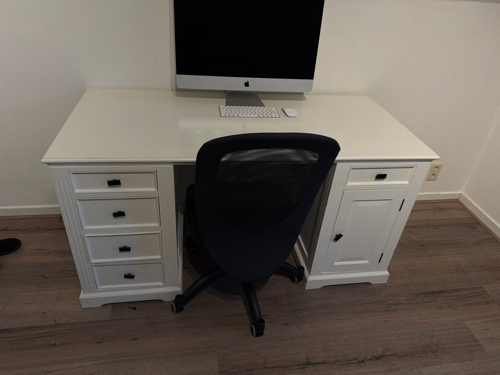 Wit bureau met lades en kast (eventueel incl stoel), Ophalen, Gebruikt, Overige merken, Computerbureau