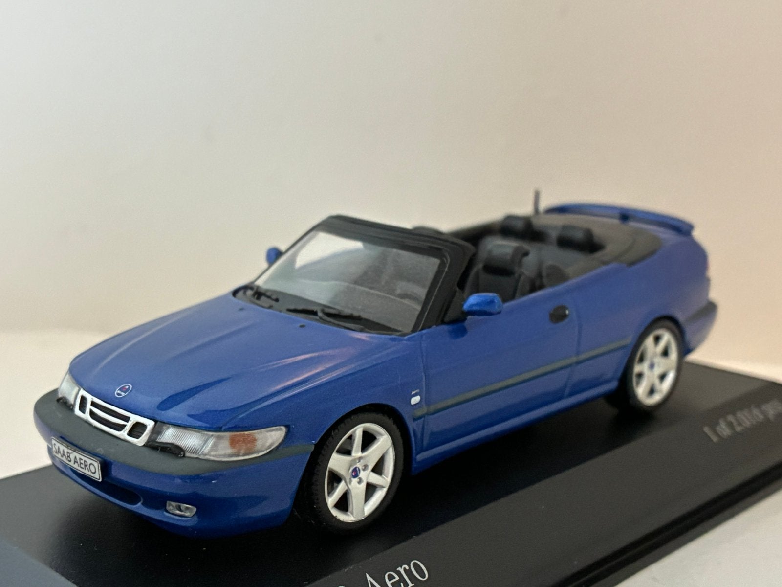 Saab 9-3 Cabrio Aero 2001 Minichamps, Ophalen of Verzenden, Zo goed als nieuw, Auto, MiniChamps