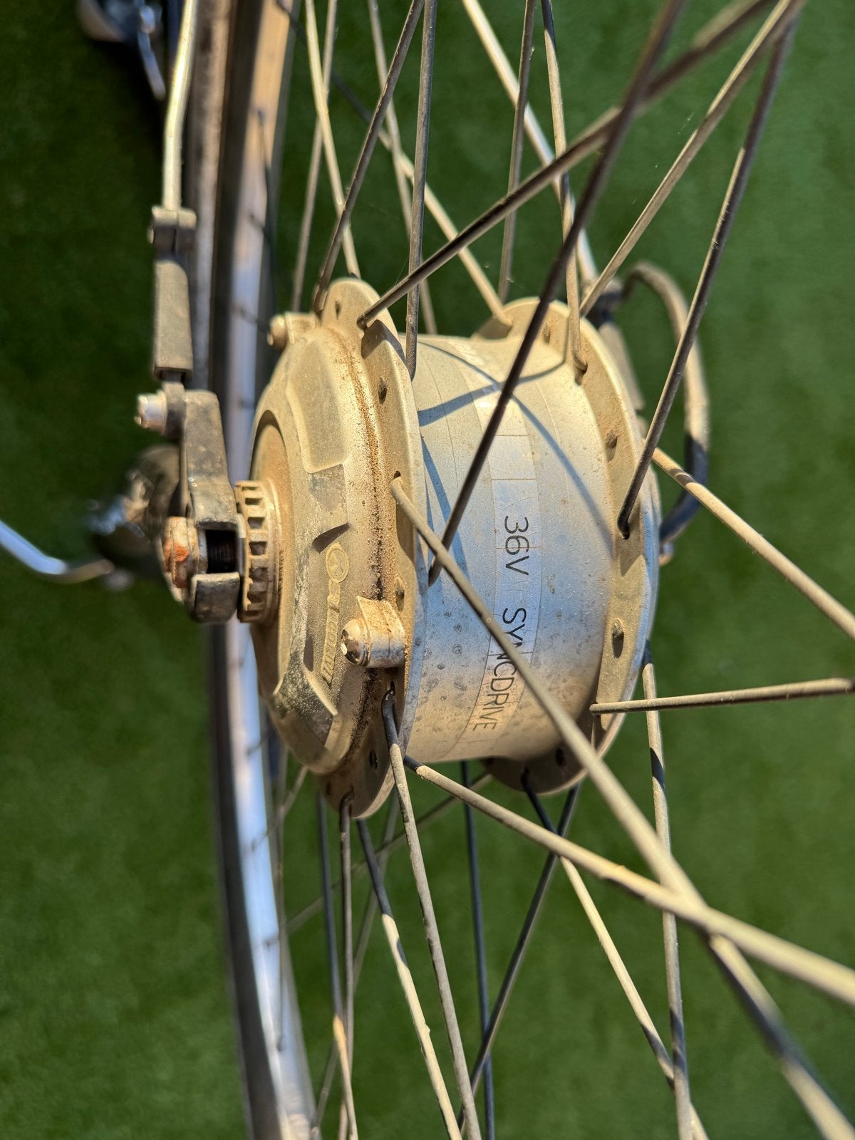 Giant Twist 36V Voorwiel met Motor, Ophalen of Verzenden, Gebruikt, Elektrische fiets, Wiel