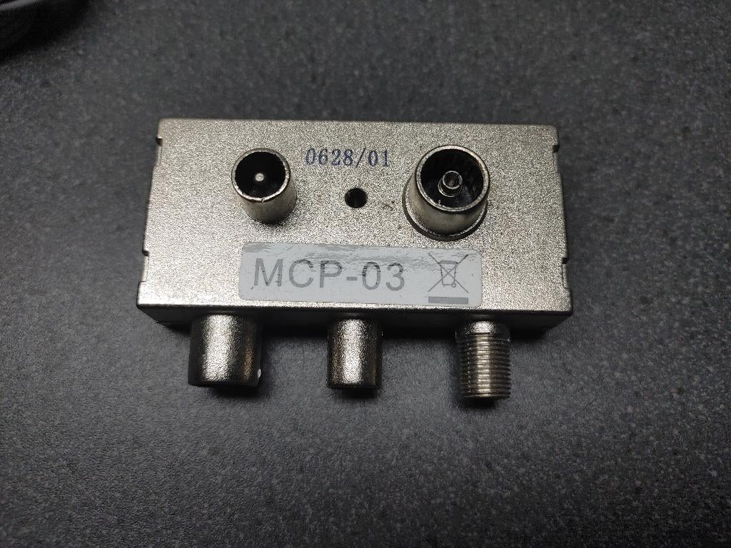 Technetix MCP-03 UPC woonkamersplitter, Ophalen of Verzenden, Zo goed als nieuw, Minder dan 2 meter