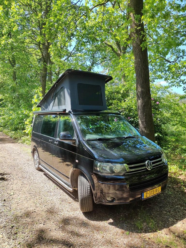 Luxe Volkswagen Transporter T5 camper (4pers, slaaphefdak), Automaat, Euro 5, Achterwielaandrijving, 241 €/maand