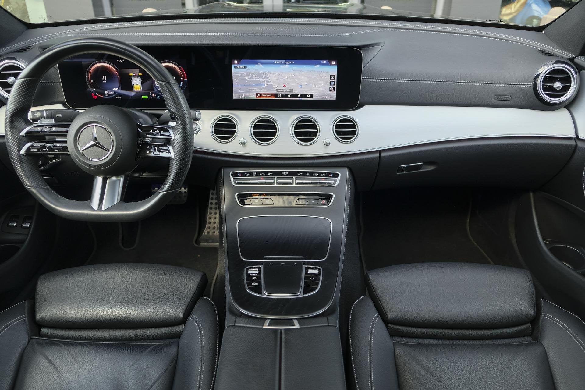 Mercedes-Benz E-klasse E300e AMG 320pk Panoramadak Burmester, Automaat, Automatische klimaatregeling, Gebruikt, 4 cilinders