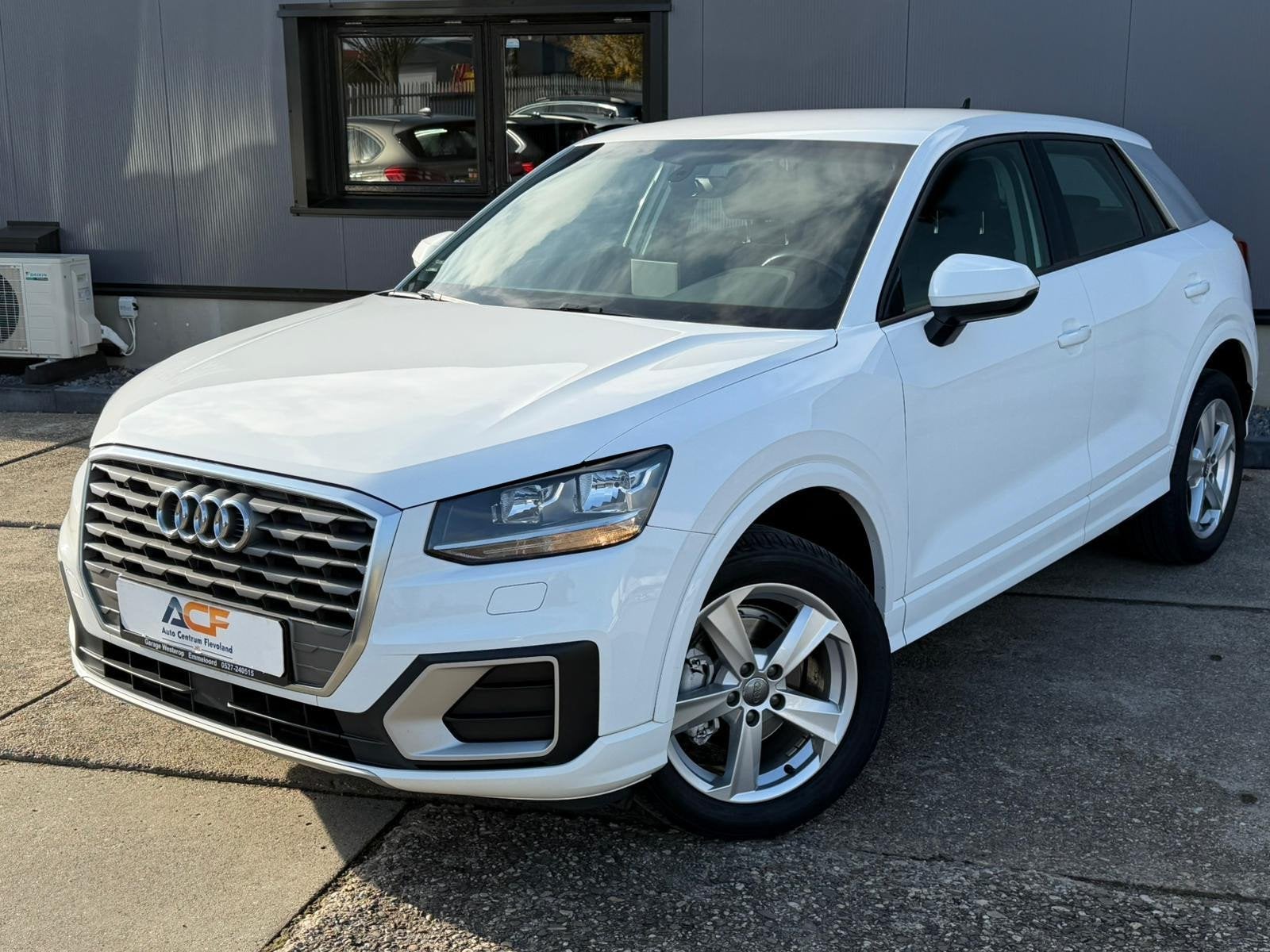 Audi Q2 30 TFSI Design Pro Line Plus trekhaak, Auto's, Audi, Voorwielaandrijving, Stof, Gebruikt, Automatische klimaatregeling