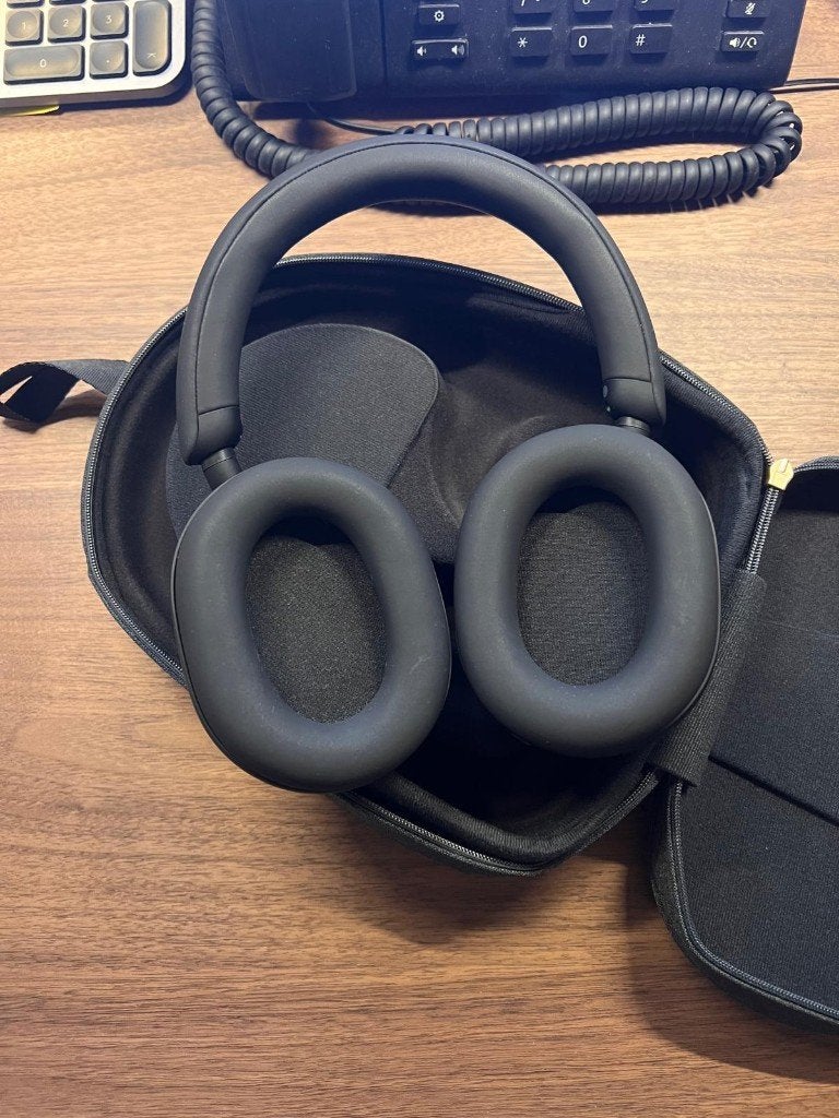Sony WH-1000XM5