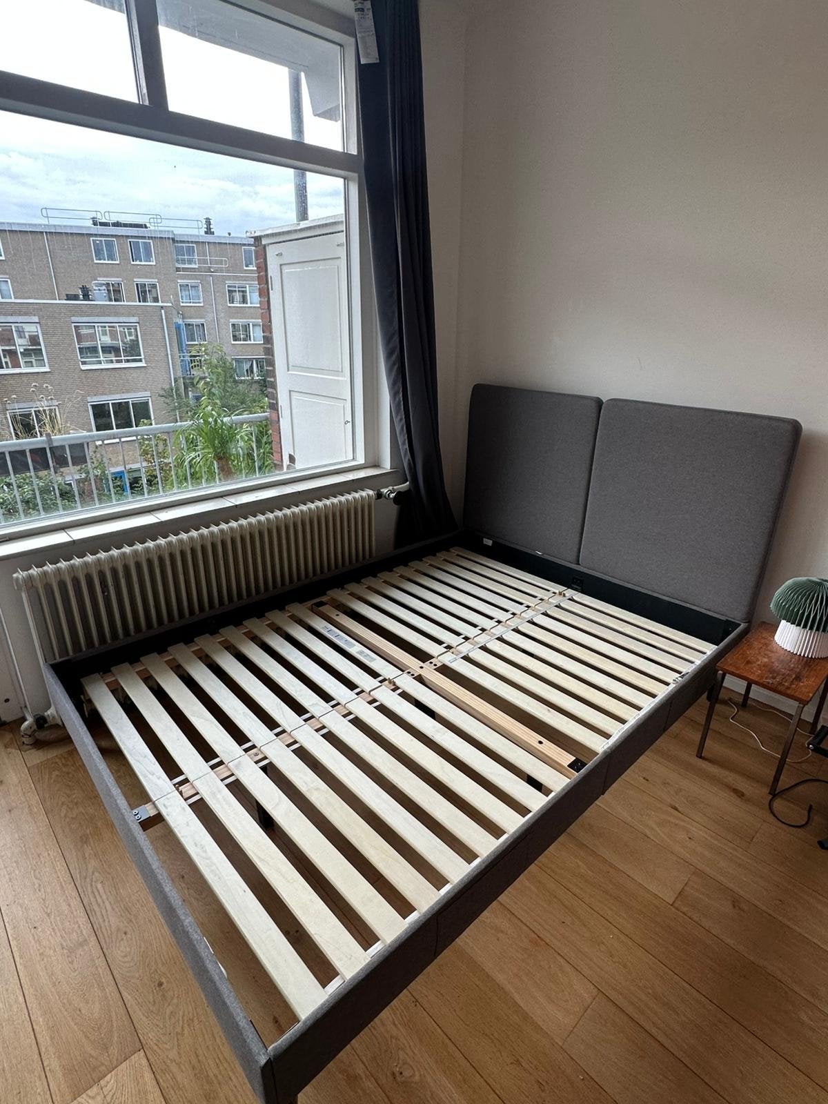 Emma Sleeps Tweepersoonsbed met lattenbodem en hoofdbord, Ophalen, Tweepersoons, 140 cm, Zo goed als nieuw