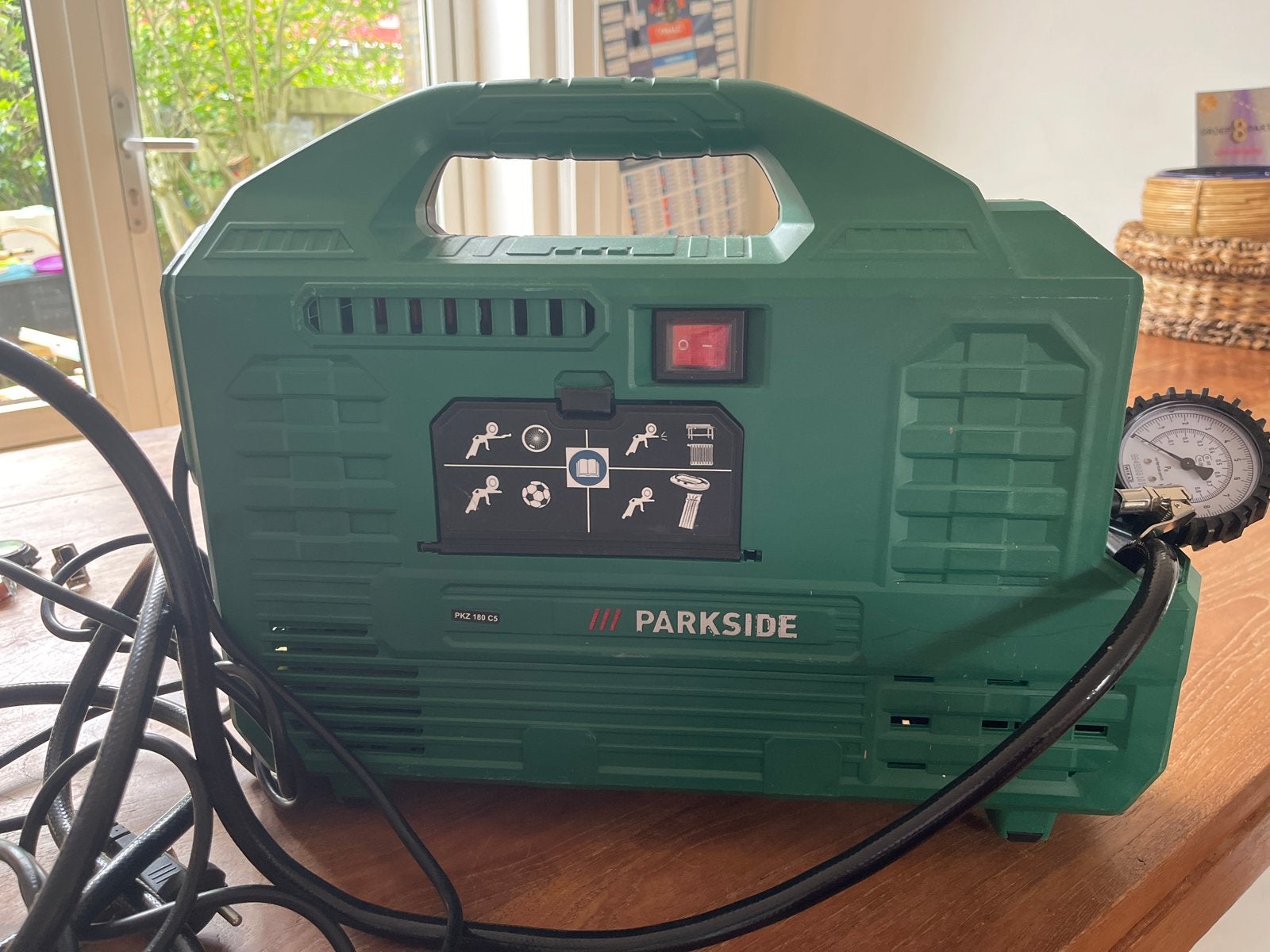 Parkside Compressor PKZ 180 C5, Ophalen, Gebruikt, 6 tot 10 bar, Minder dan 200 liter/min