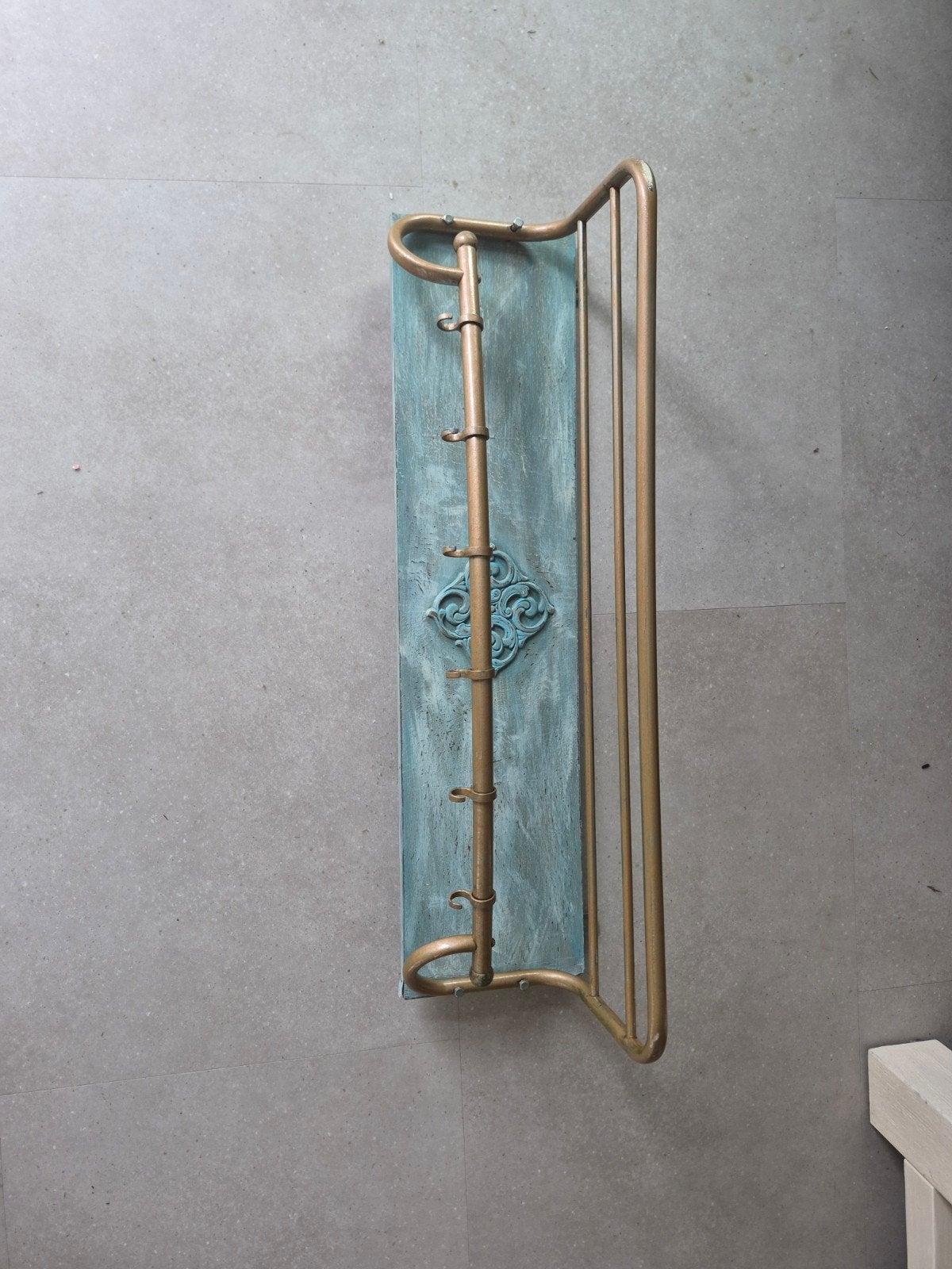 Vintage wandkapstok met hoedenrek en haken, Huis en Inrichting, Woonaccessoires | Kapstokken, Gebruikt, Minder dan 100 cm, Metaal