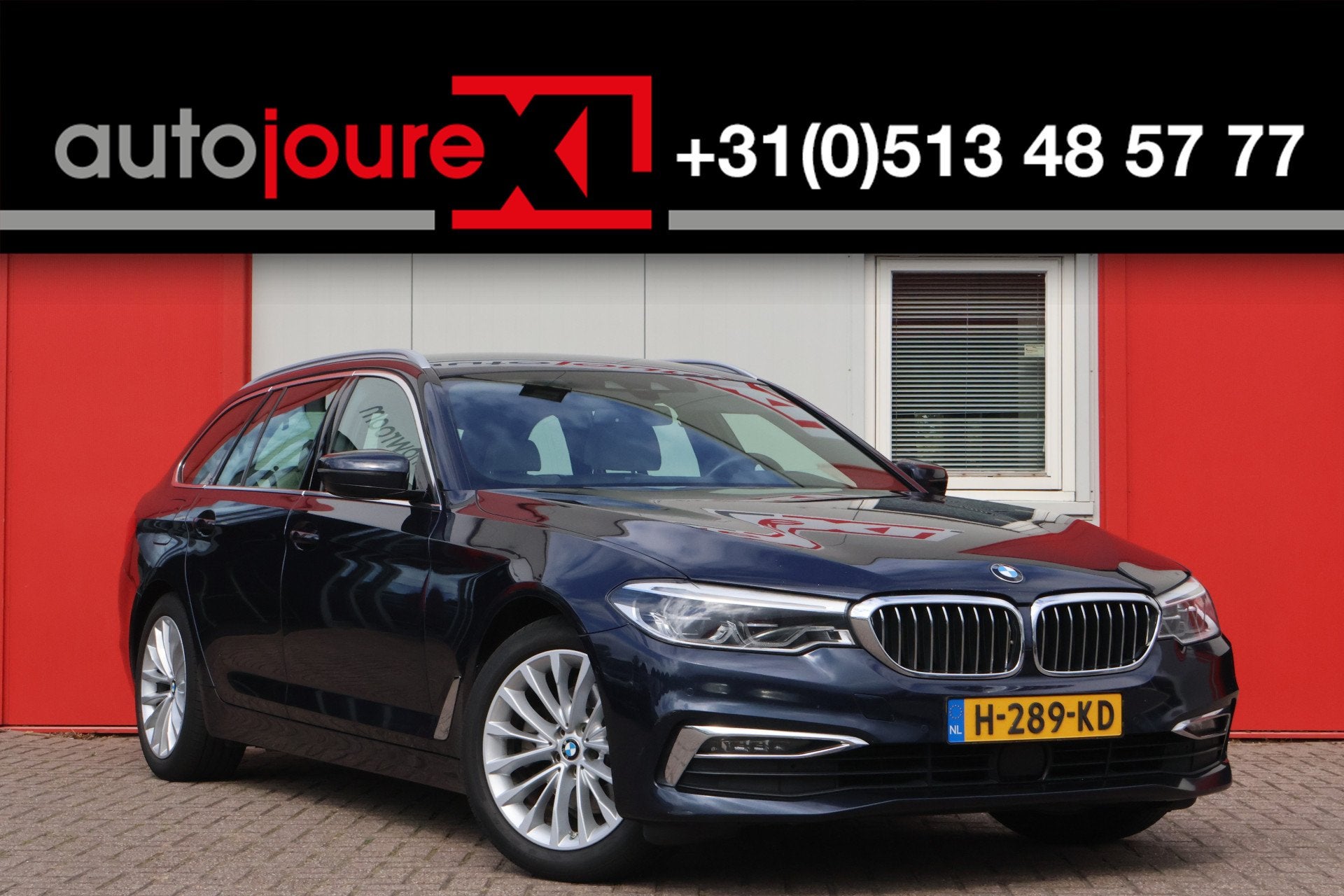 BMW 5 Serie Touring 520d xDrive High Executive Edition, Auto's, 1780 kg, 2000 kg, Blauw, Diesel