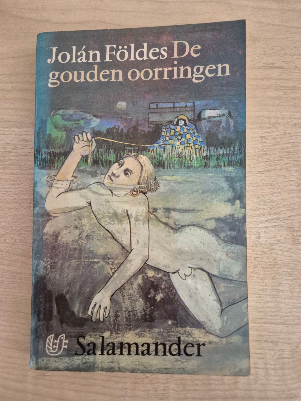 Klassieker: De gouden oorringen (Jolán Földes) - Salamander, Ophalen of Verzenden, Gelezen